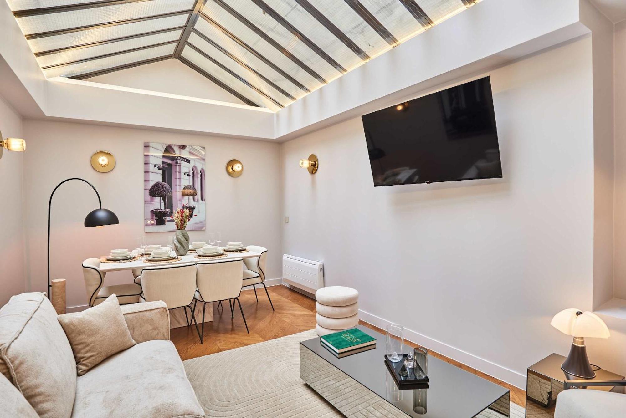 - Ponthieu - Elysees Appartement
